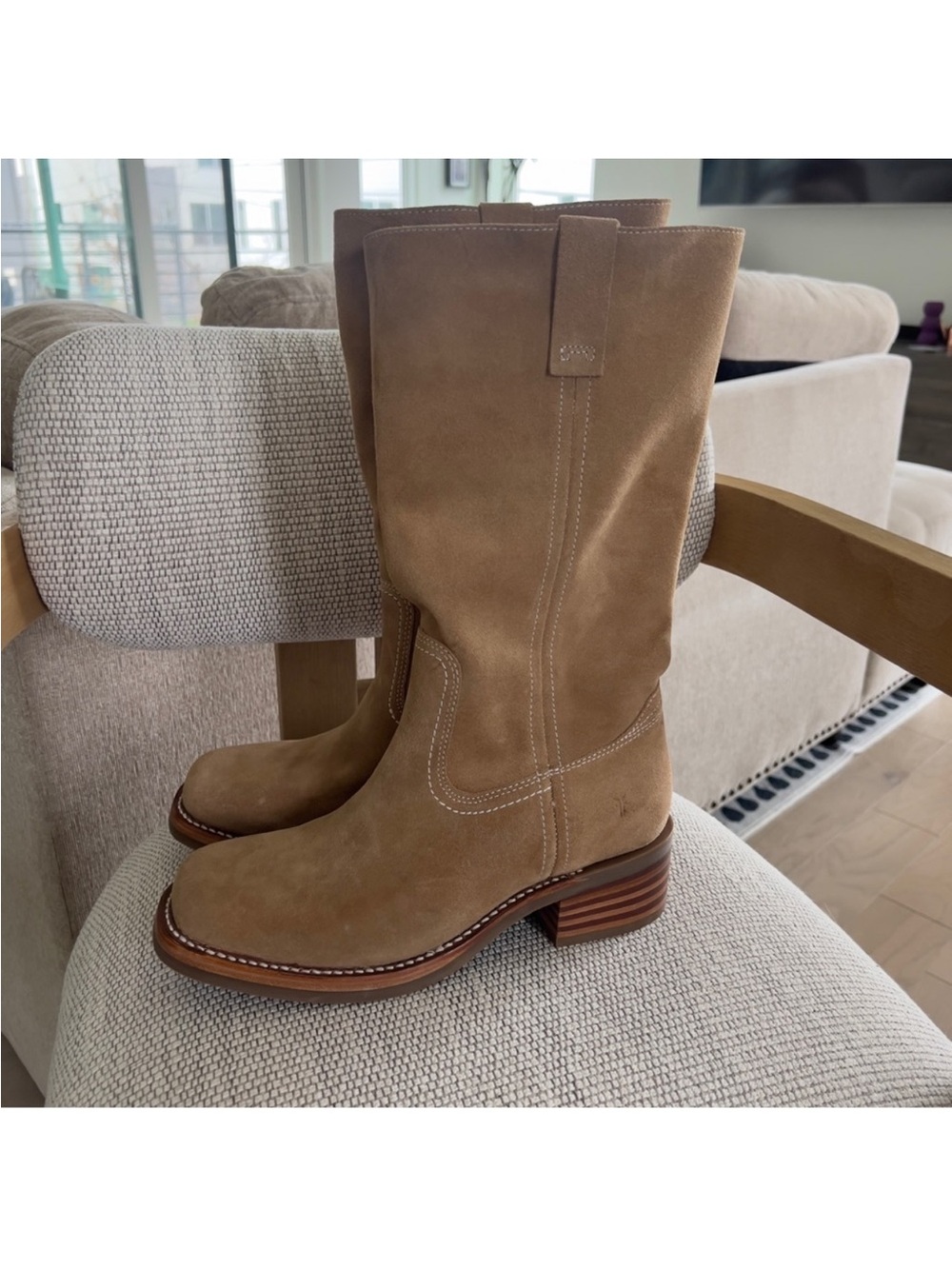 Frye Free People Campus 12R Suede Leather Boots in Tan Buck NWOB - Picture 4 of 7